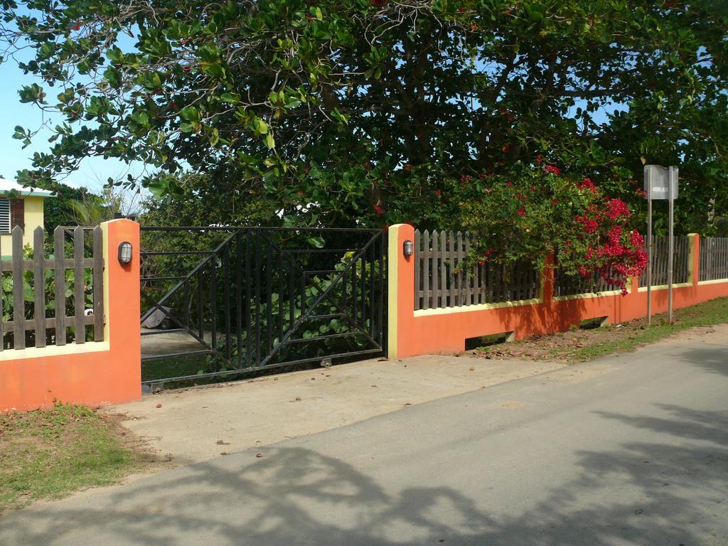 Ababor Suites Guesthouse Vieques Esterno foto